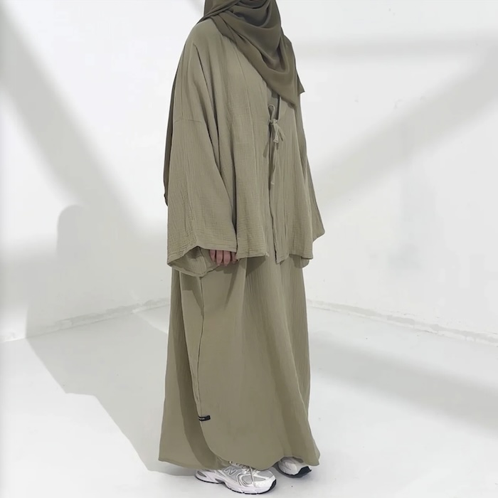 Mayrah, abayas minimalistes