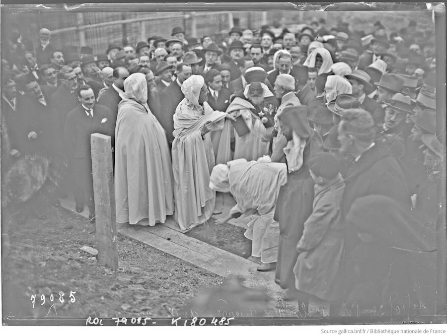 19 octobre 1922. Pose de la première pierre de la mosquée de Paris.